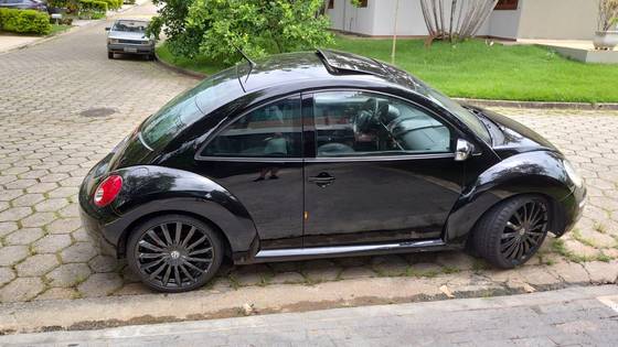 VOLKSWAGEN NEW BEETLE 2.0 MI 8V GASOLINA 2P AUTOMÁTICO